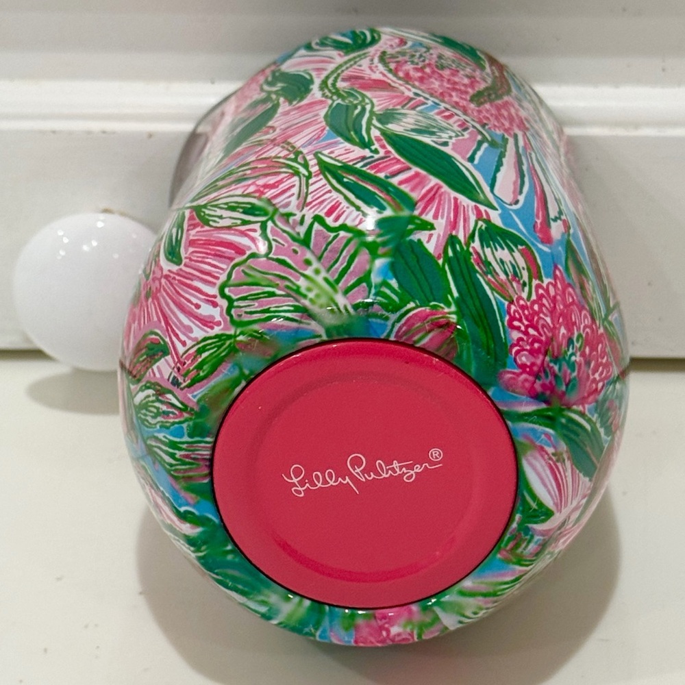 Lilly Pulitzer Comin’ In Hot 12 Oz Stemless Insulated Tumbler - Picture 5 of 10